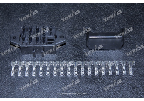 Блок предохранителей D2763-00900 Блок предохранителей D2763-00900