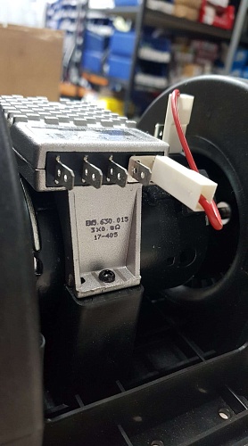 Мотор отопителя ZL50GV-ZFFJ/KT22-2X18 Мотор отопителя ZL50GV-ZFFJ/KT22-2X18
